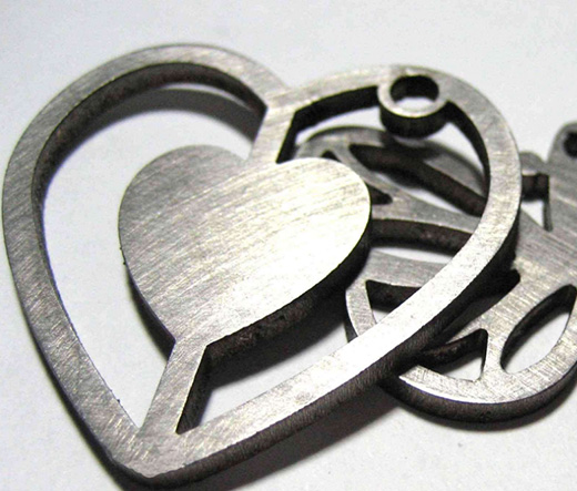 �����и�ӹ�